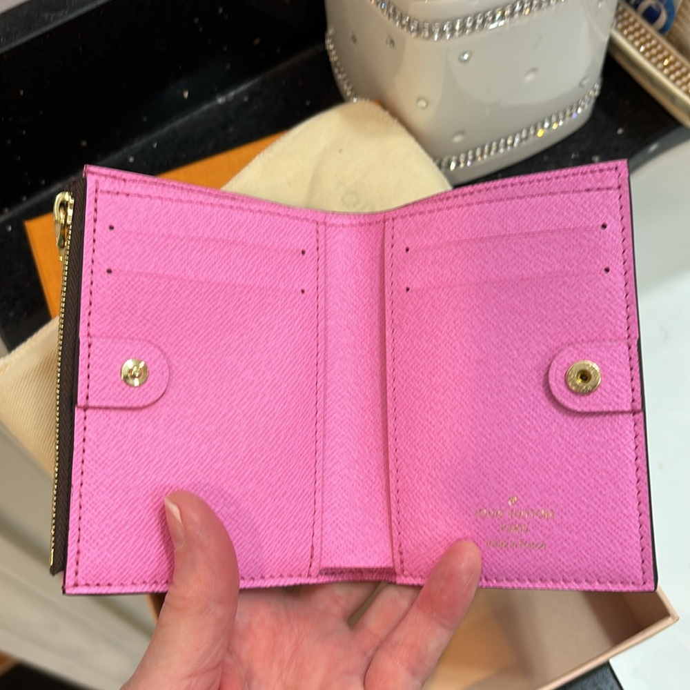 NWT LV Lisa Monogram Wallet.